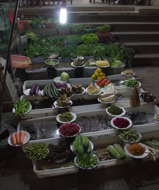 A typical dali resto, you pick the ingredients and they concoct something for you.